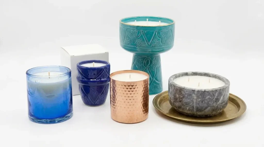 Différents types de contenant bougie en verre, métal et céramique pour fabrication artisanale